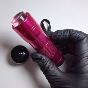 Linterna UV con sello incluido, ideal para stamping 2,2cm de diametro